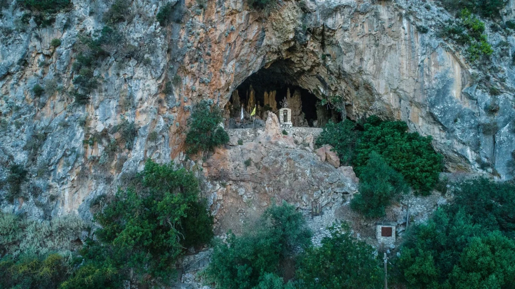 agia sofia cave