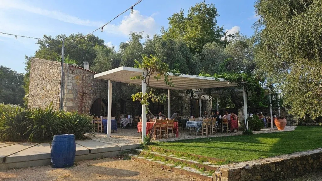 manousakis restaurant_3
