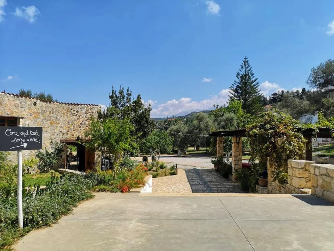 manousakis_winery