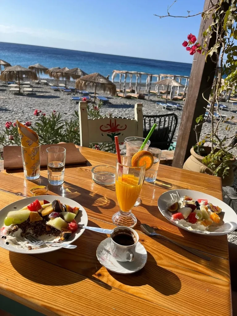 breakfast in sougia